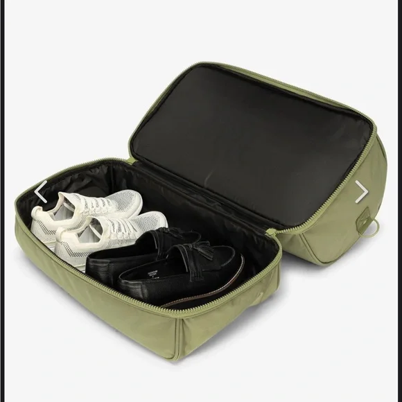 Calpak Olive Green Travel Bag - Picture 4 of 9